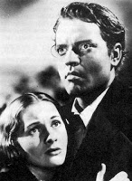Orson Welles as Mr. Rochester and Joan Fontaine as Jane Eyre in the 1944 movie adaptation